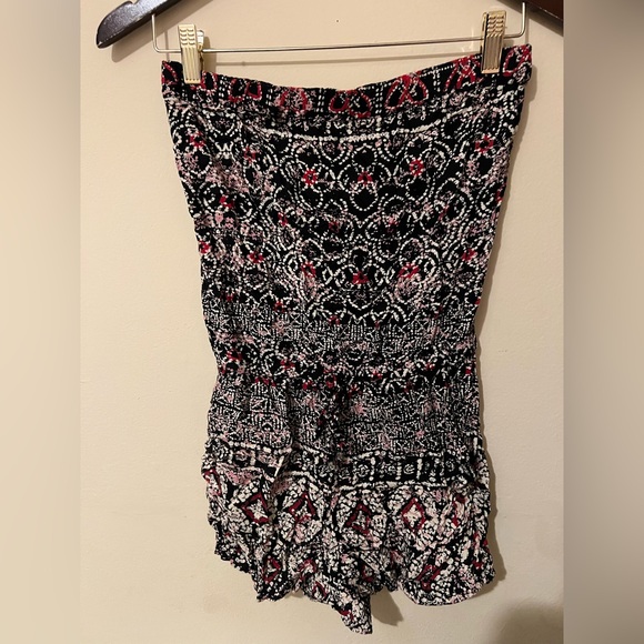 Women’s Bundle Floral/Patterned Rompers - Picture 10 of 12